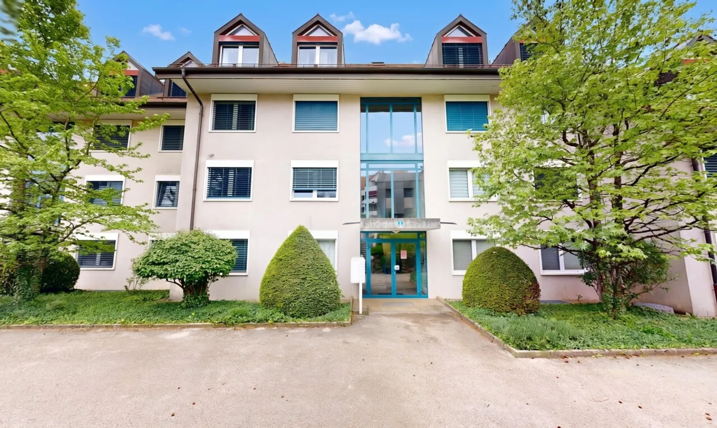 5.5 room duplex penthouse for sale in Crissier – 121 m², bright, view - Photo 2 of 11