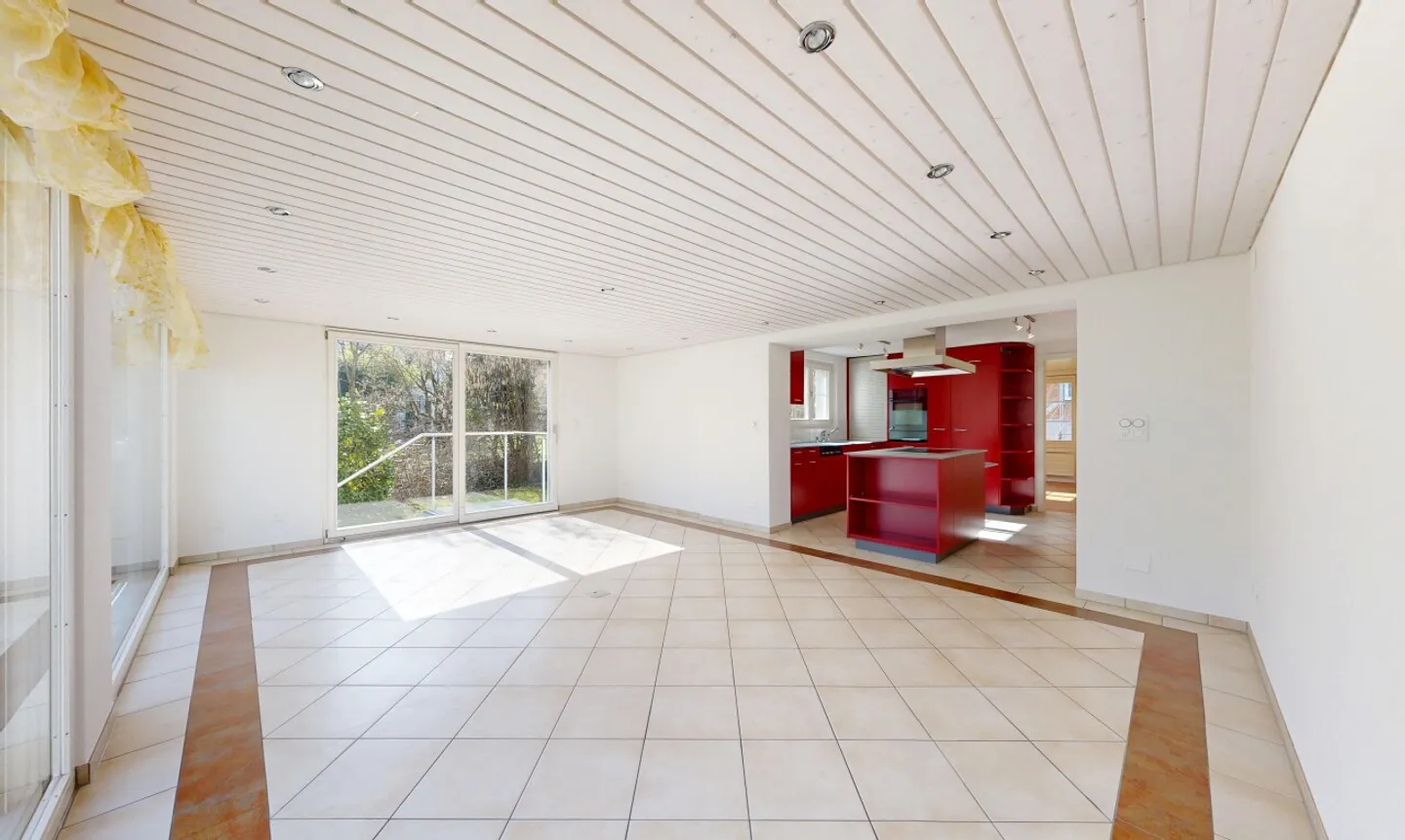 Grosszügiges Einfamilienhaus mit Garten im Zentrum - Photo 4 of 11