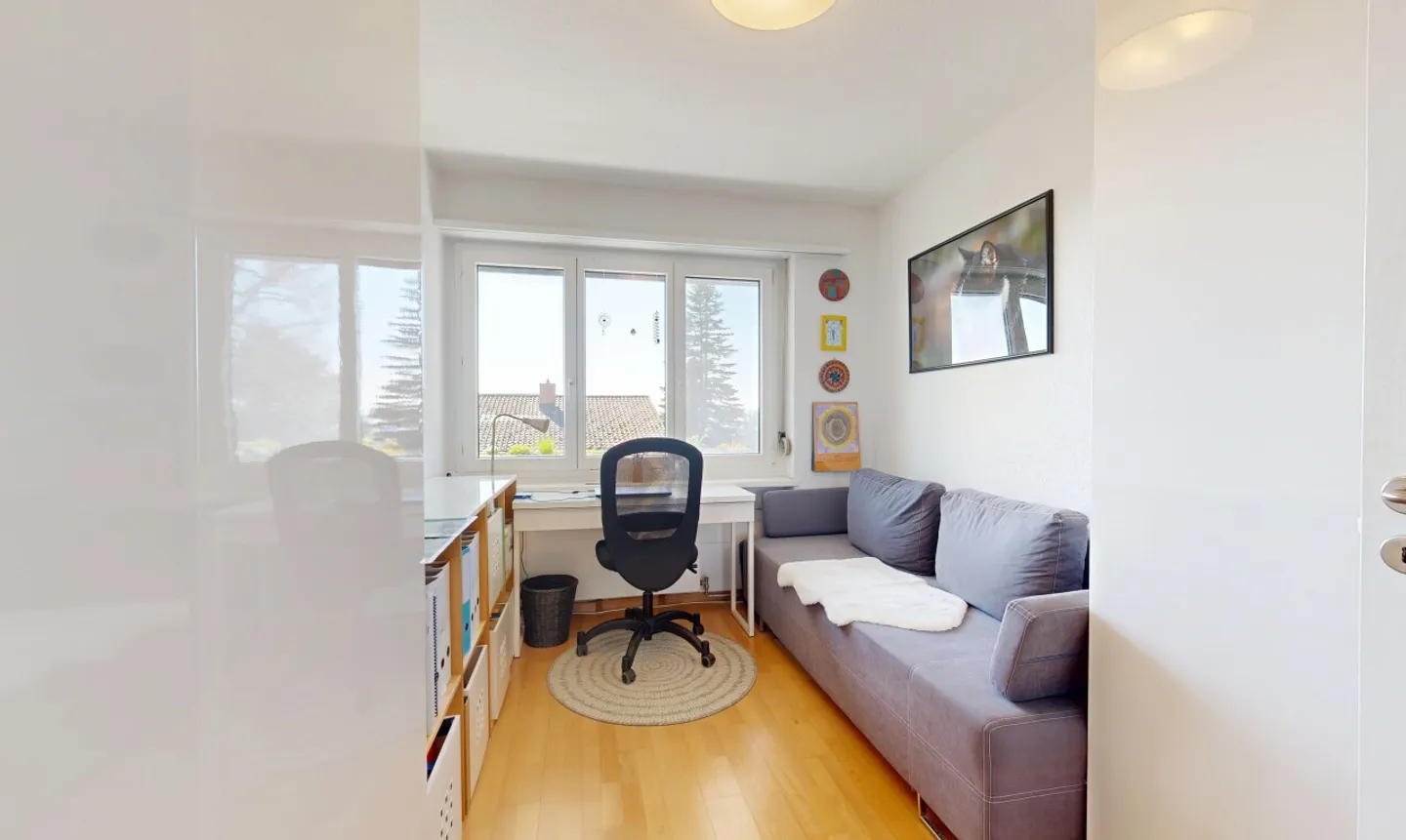 Paradisiacal 5.5-Room Single-Family House with Apartment - Photo 7 of 13