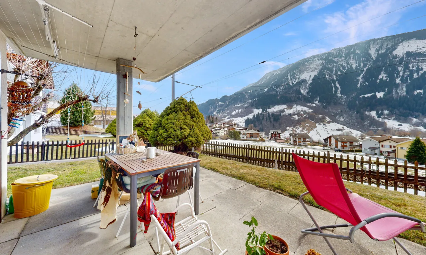 Yield property: Multi-family house with 5 units in Disentis - Photo 7 of 11