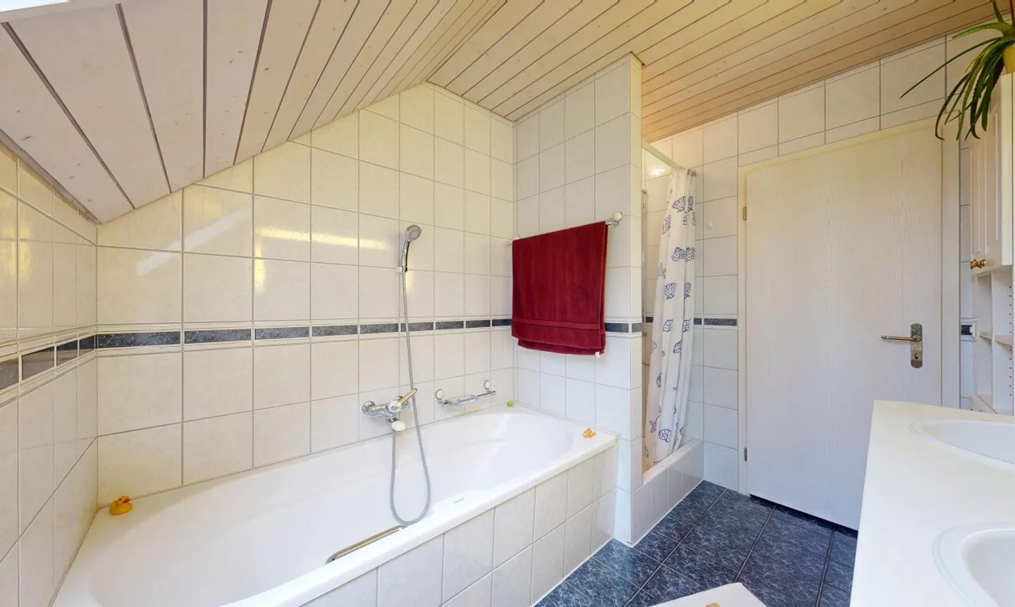 Freistehendes Einfamilienhaus - Foto 10 von 11