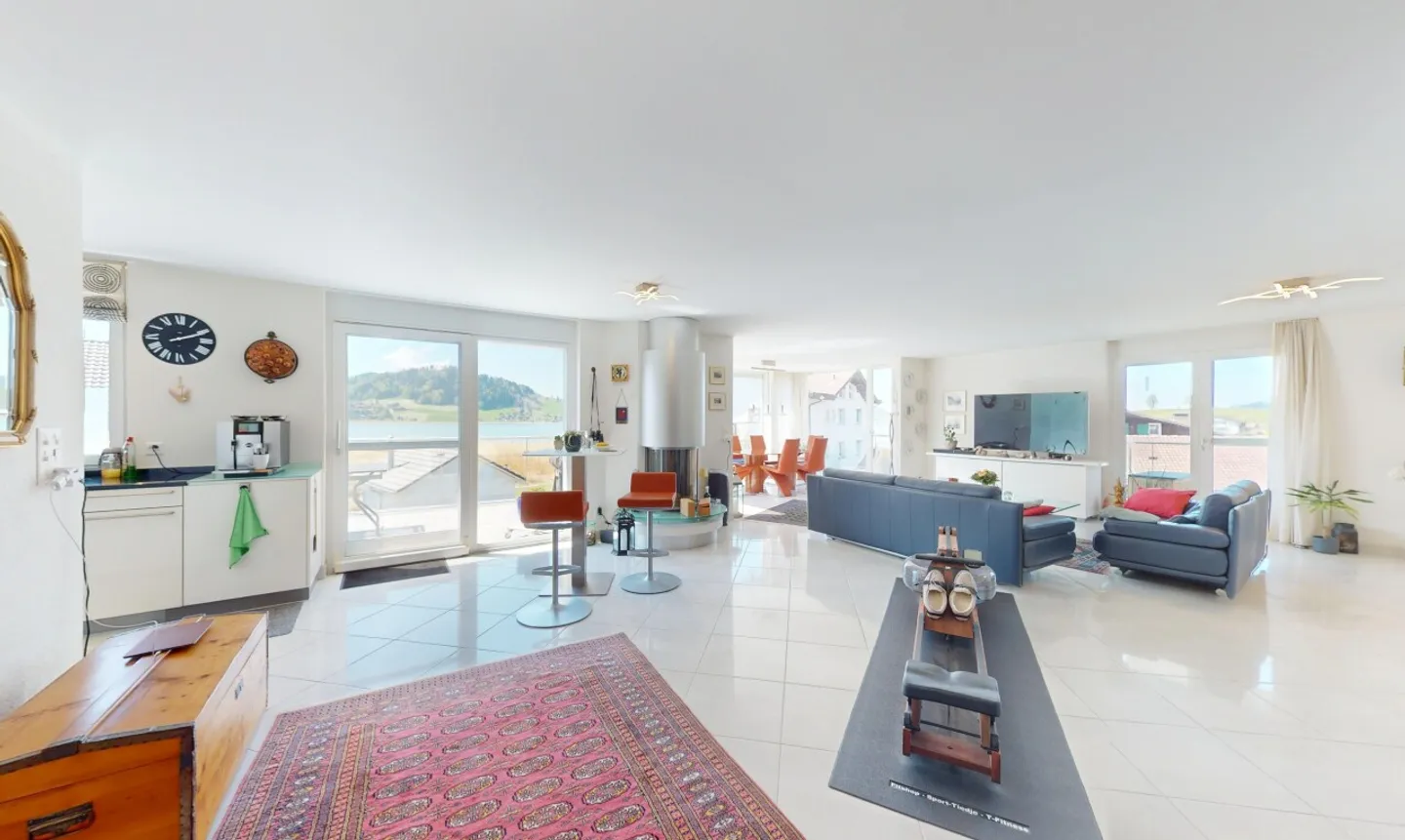 Appartement spacieux avec vue sur le lac - Photo 4 sur 13