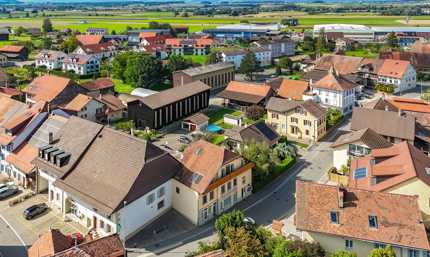 Selten: Renoviertes Mietgebäude mit 6 Wohnungen in Corcelles-près-Payerne - Foto 12 von 13