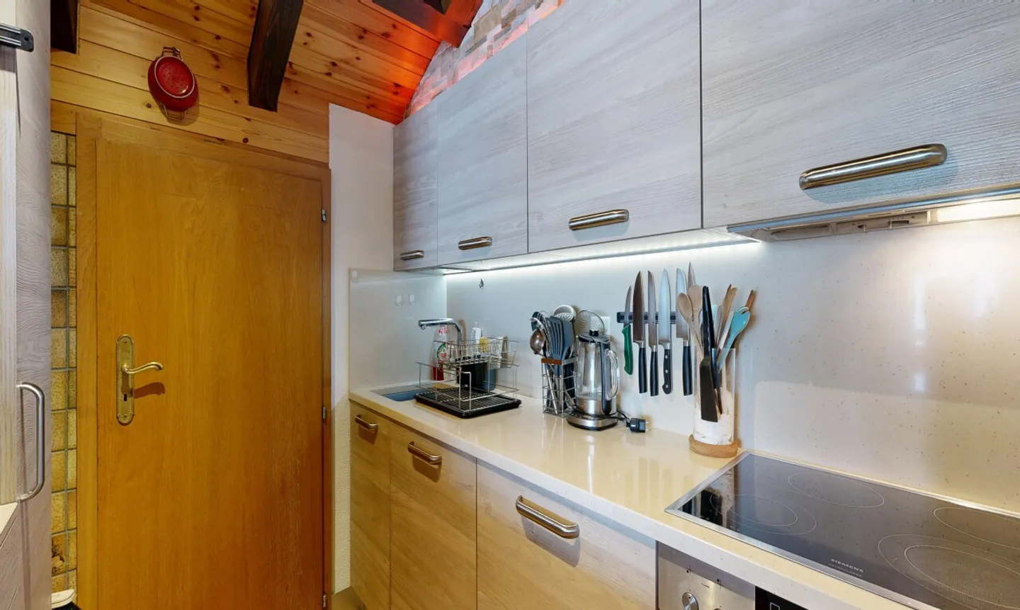 Magnifique 4.5 pièces avec vue dégagée à Loèche-les-Bains - Foto 8 di 11