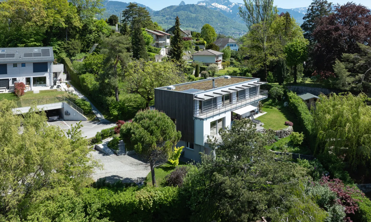 Villa contemporaine de standing dans un cadre privilégié à Vevey - Photo 1 sur 11