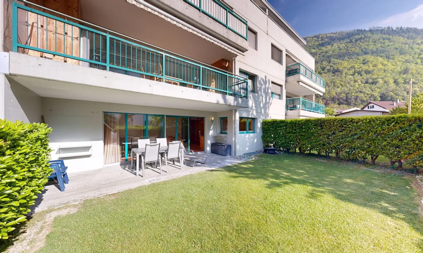 Grand jardin - à Martigny - 4,5 pièces - Foto 2 von 11