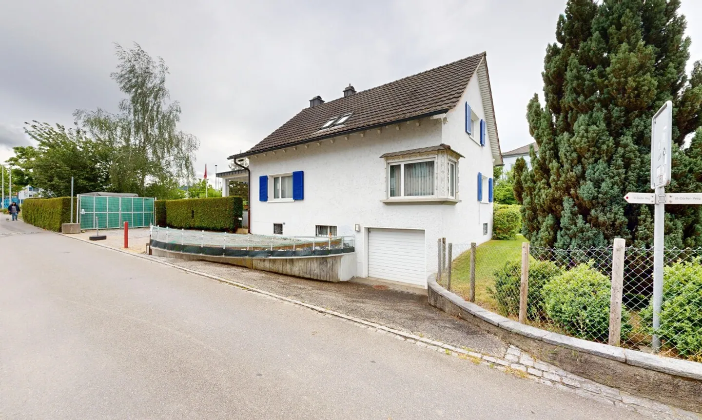 Charmantes Einfamilienhaus mit Garten - Foto 1 von 11