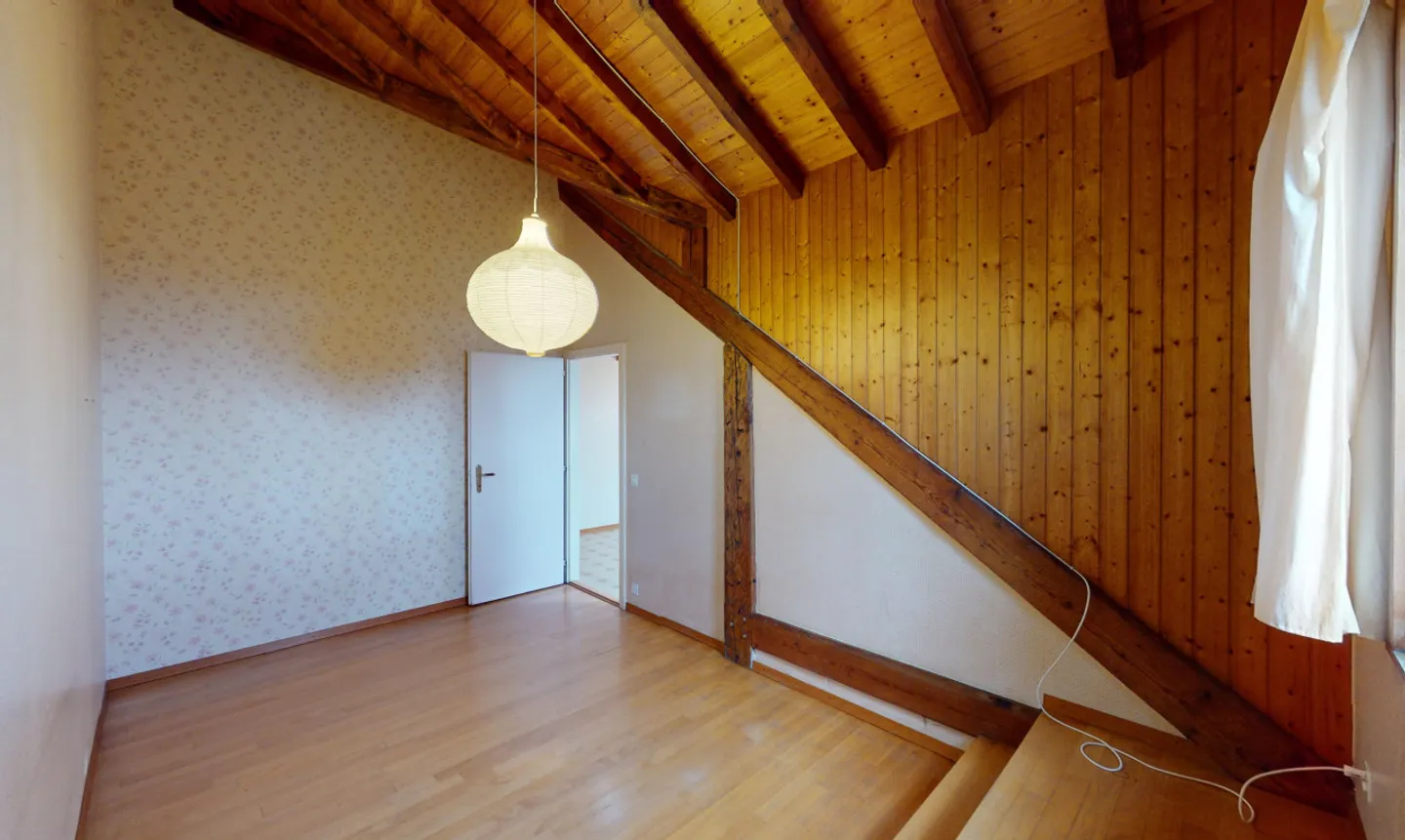 Opportunità Rara: Appartamento 3.5 Stanze con Vista e Luminosità - Foto 10 di 13