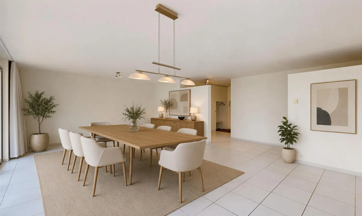 Spacious Apartment with Large Balcony - Photo 5 of 11