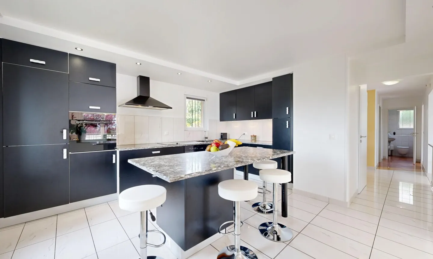 Maison individuelle avec grand jardin et bureau à Colombier - Foto 5 di 11