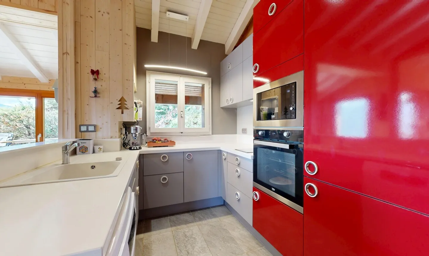 Cozy individual chalet with breathtaking views - Photo 9 of 11