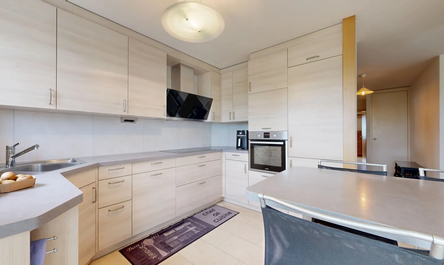 Helle 5,5-Zimmer-Wohnung mit Seeblick und Ruhe in Neuenburg - Foto 3 von 13