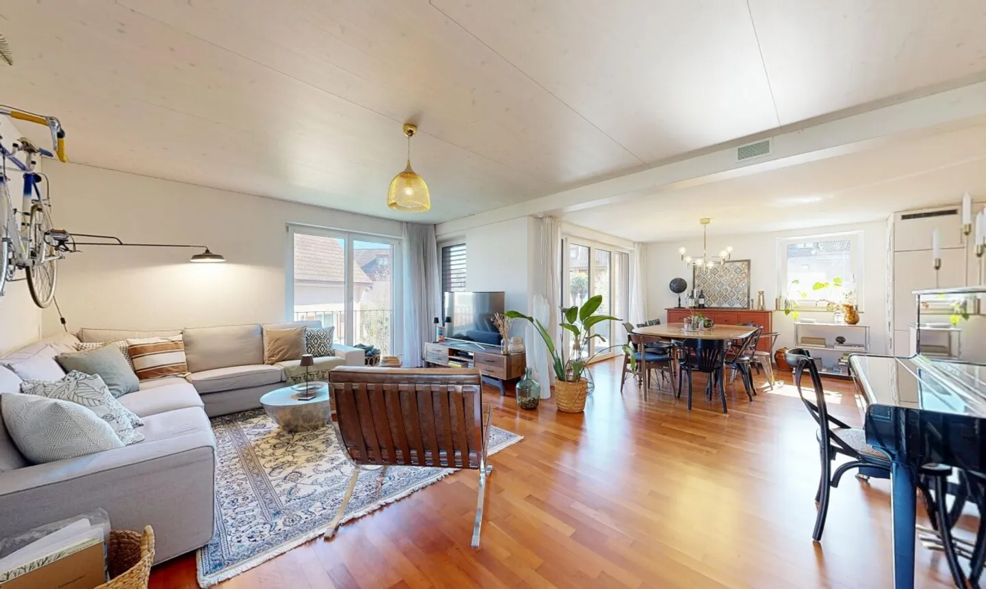 Modern 3.5-room apartment with balcony and parking space - Photo 1 of 11