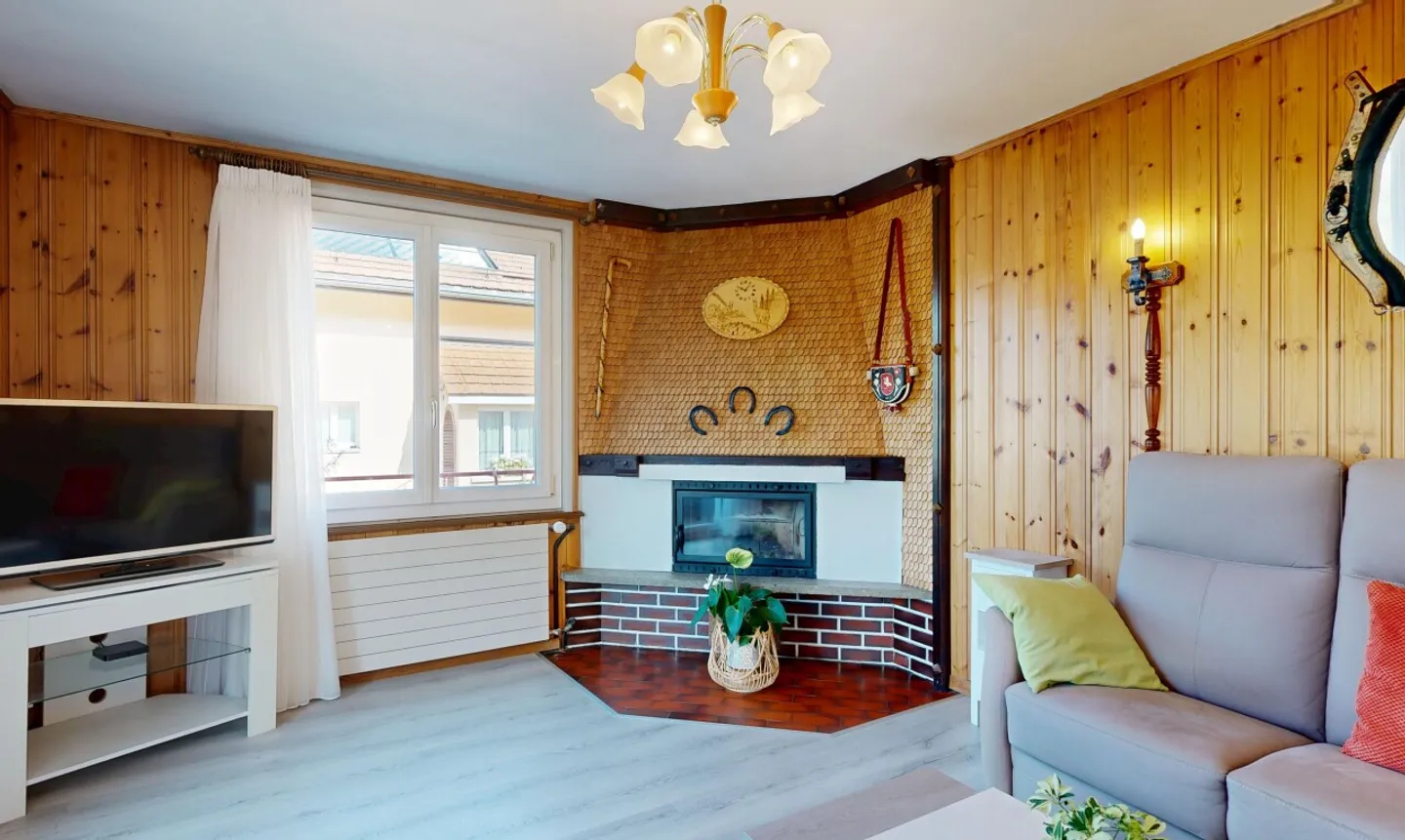 Casa multifamiliare a Broc – 6,5 stanze e grande potenziale - Foto 5 di 11