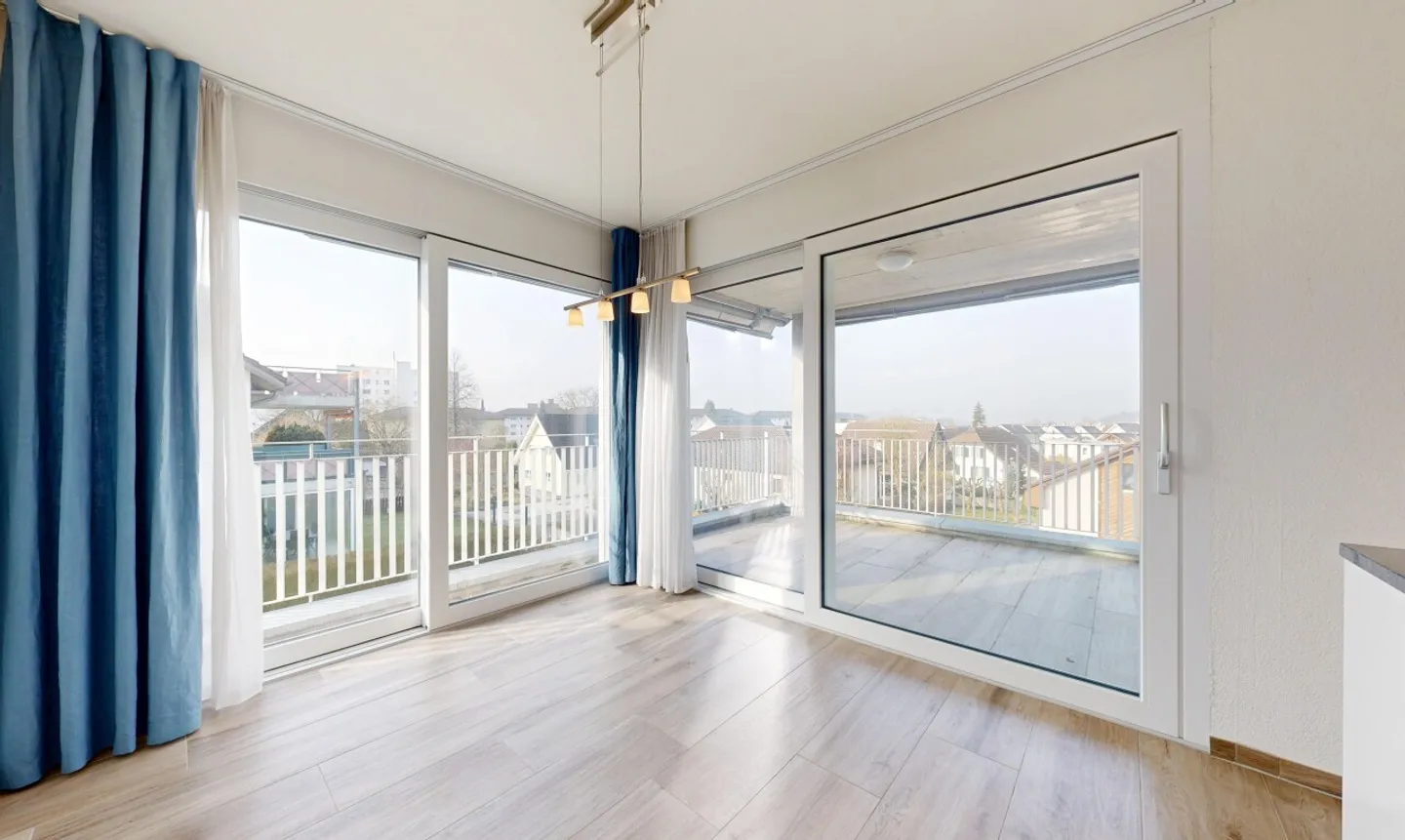 Modern 3.5-room apartment with balcony and flexible additional space - Photo 3 of 11