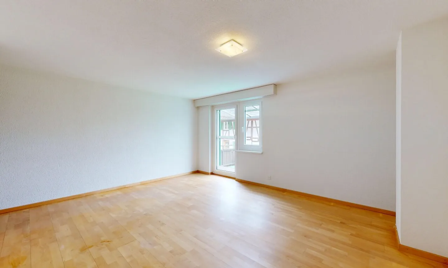 Maison bifamiliale bien entretenue avec parcelle de terrain à bâtir de 835 m² - Photo 8 sur 11