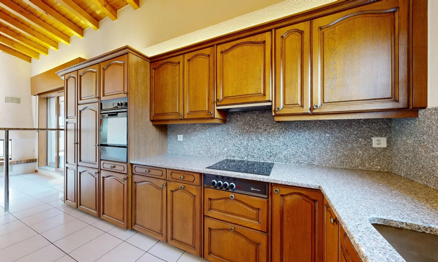 Conthey - 4 camere in mansarda - Terrazze generose - Foto 7 di 13