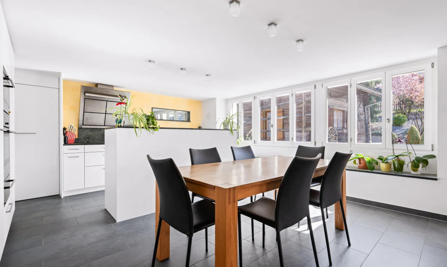 Außergewöhnlicher Immobilienkomplex Architektenhaus + Raccard + Räumlichkeiten - Foto 5 von 11