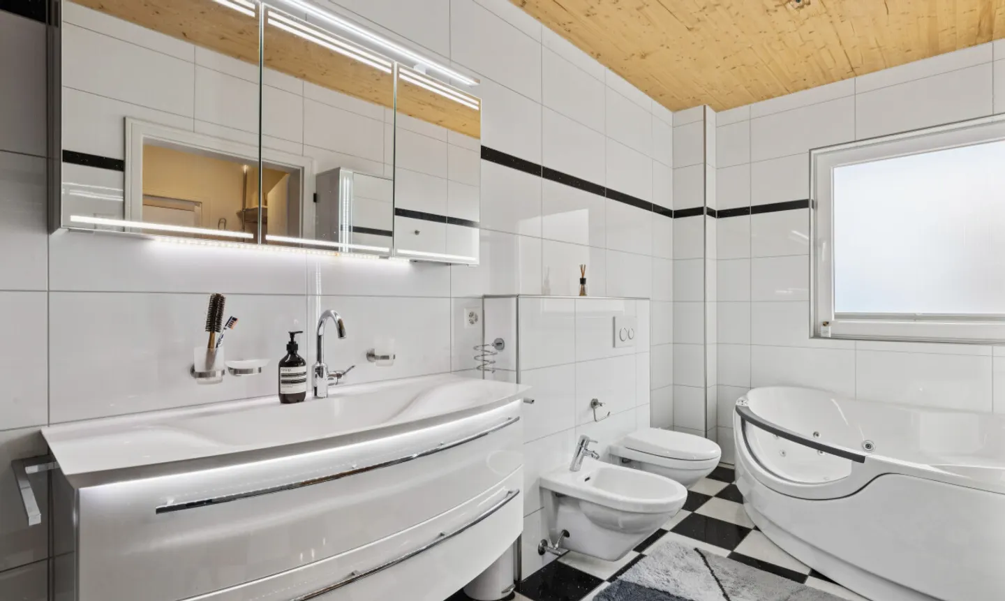 Exklusives Zweifamilienhaus mit Seepanorama - Photo 10 sur 11