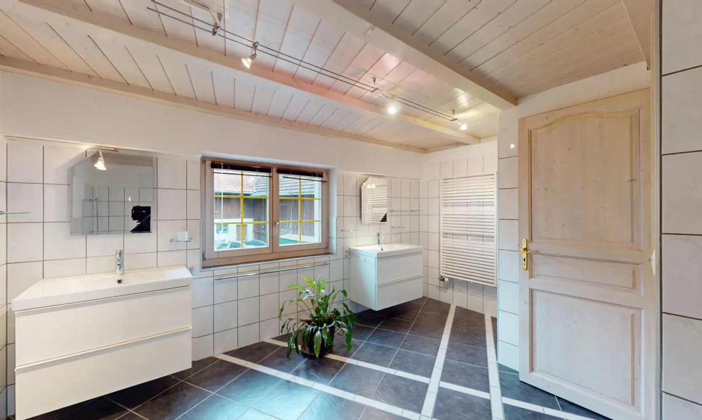 Raumwunder mit viel Charme und gemütlichem Garten - Foto 8 von 13