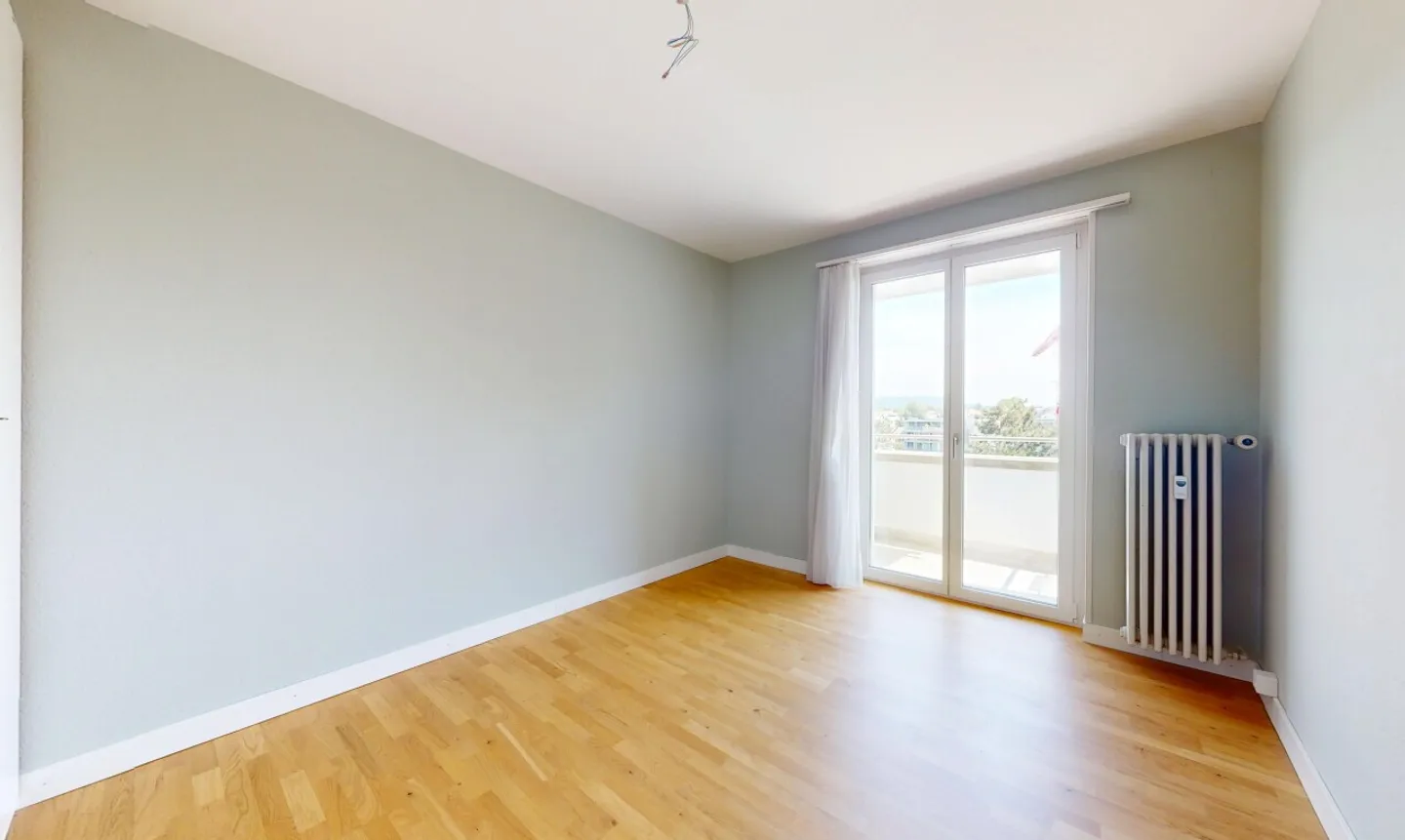 Appartamento moderno ristrutturato di 3,5 stanze con vista sul verde a Basilea - Foto 11 di 13