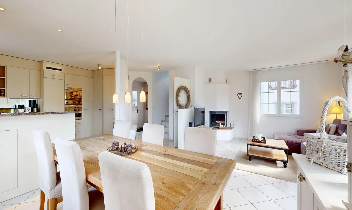 Casa unifamiliare con giardino a Niederwenigen, vicino a Zurigo - Foto 1 di 11