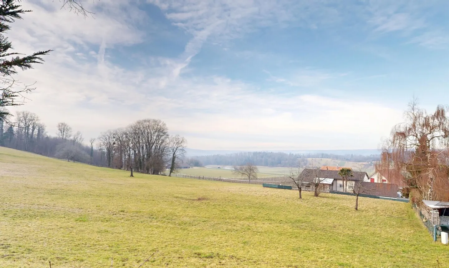 Terreno edificabile con vista libera - Foto 2 di 8