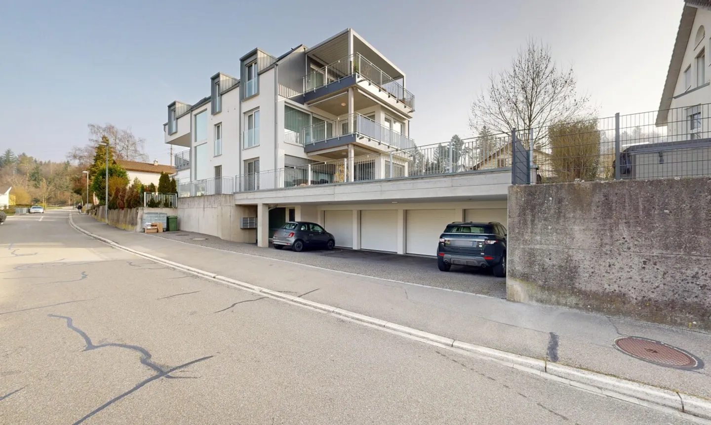 Modern 3.5-room apartment with balcony and flexible additional space - Photo 1 of 11