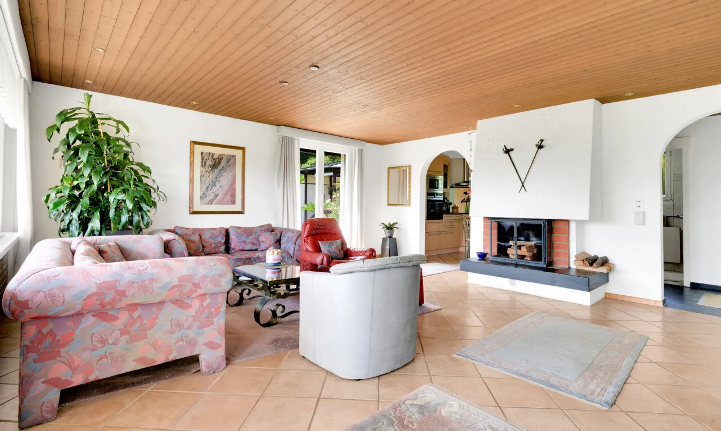 La tua nuova casa con molto spazio, giardino e vista - Foto 2 di 11