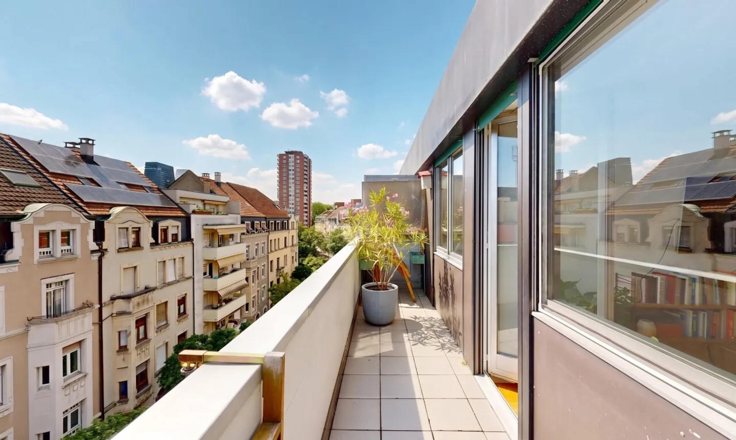 Stylish Maisonette Apartment with Garage in the Heart of Kleinbasel - Photo 7 of 11