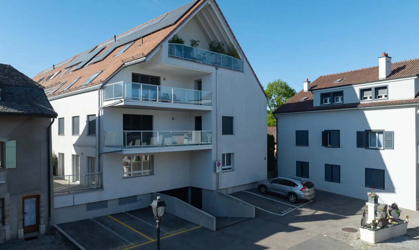 Superbe 5.5 pièces avec terrasse au centre de Crassier - Foto 1 di 11