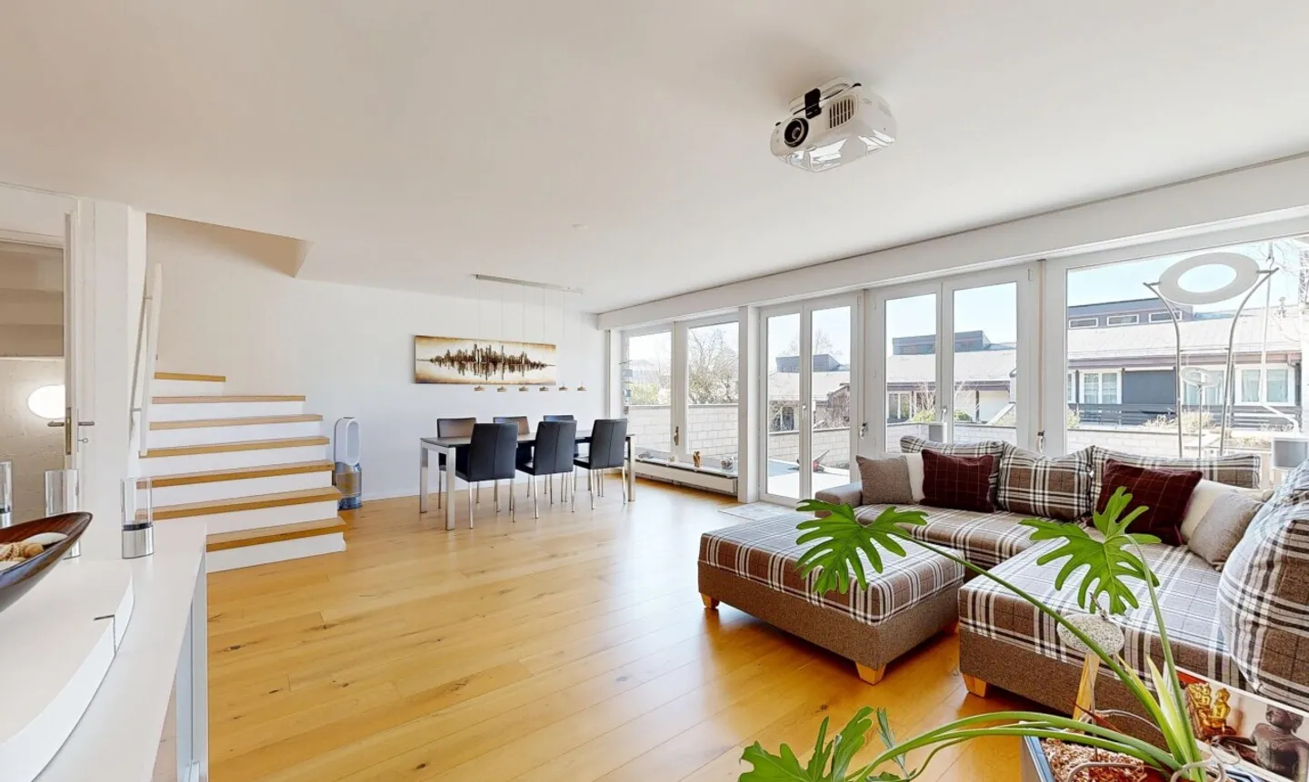 Bonheur de Vie Ensoleillé : Maison de Ville de 5,5 Pièces avec Jardin de Rêve - Photo 4 sur 11