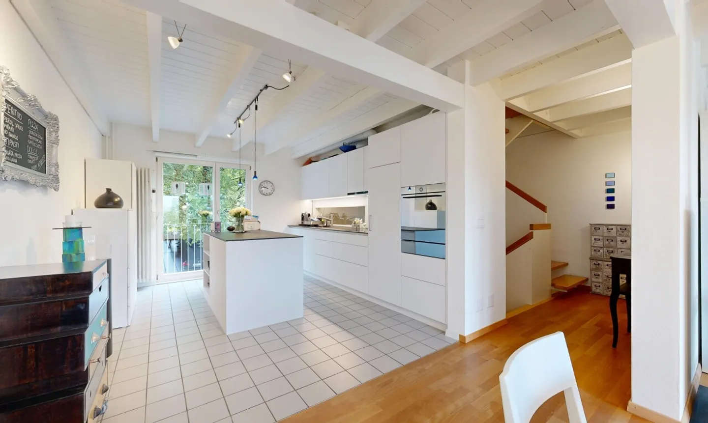 Light-Filled 5.5-Room Terraced House in Affoltern am Albis - Photo 5 of 11
