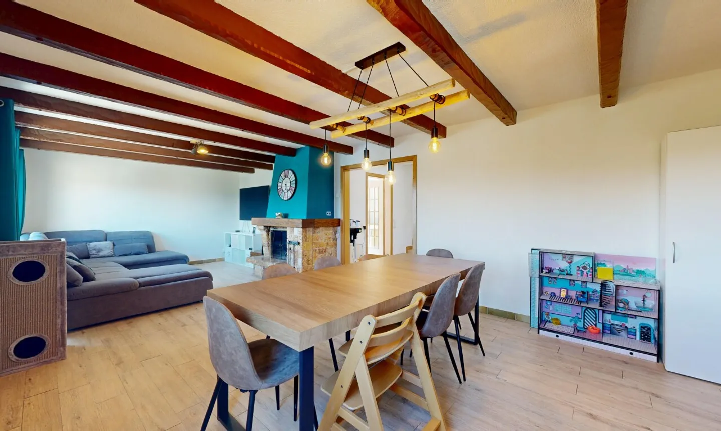 Charming semi-detached villa with unobstructed view - Photo 5 of 11