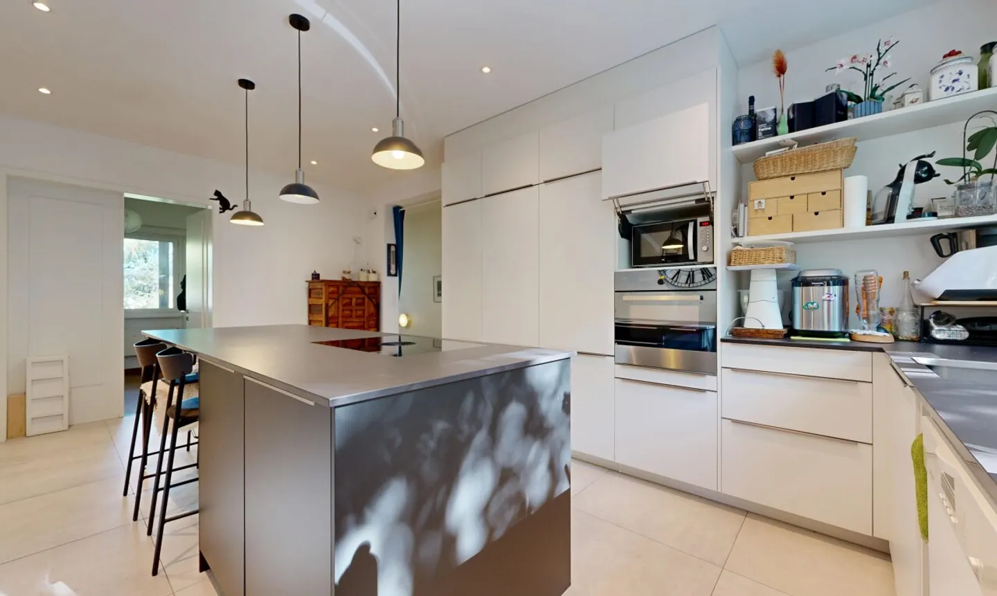 Magnificent 6.5-room house on 1,681 m² - Photo 7 of 11