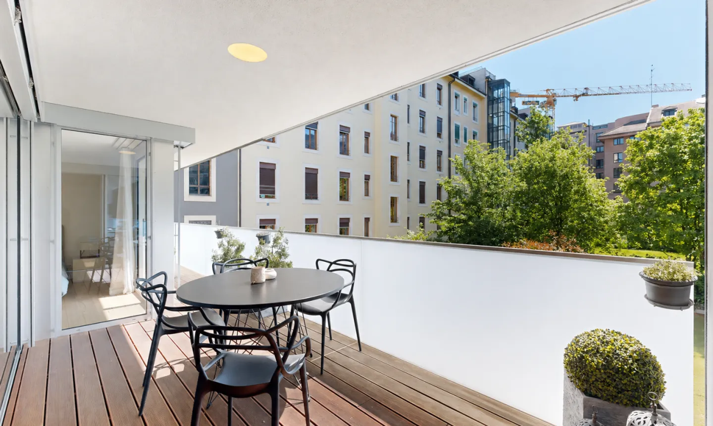 Garden Side - Quiet Location - Photo 1 of 11