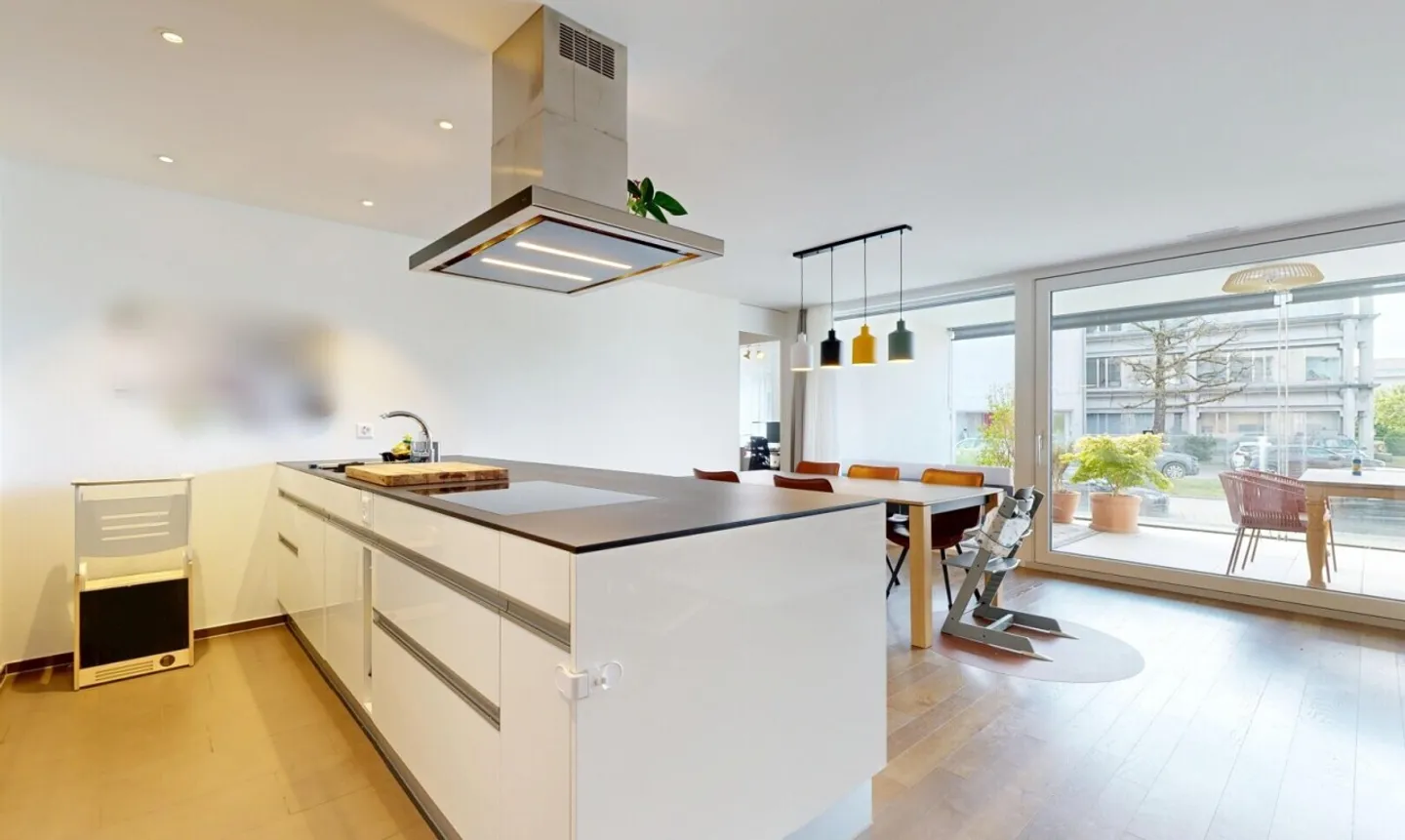 Like-new 4.5-room apartment with high-quality finish - Photo 3 of 11