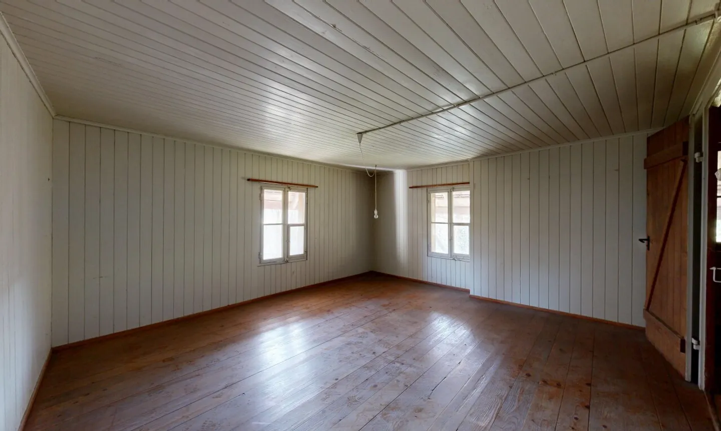 Casa bifamiliare storica al confine del bosco con potenziale di sviluppo - Foto 8 di 11