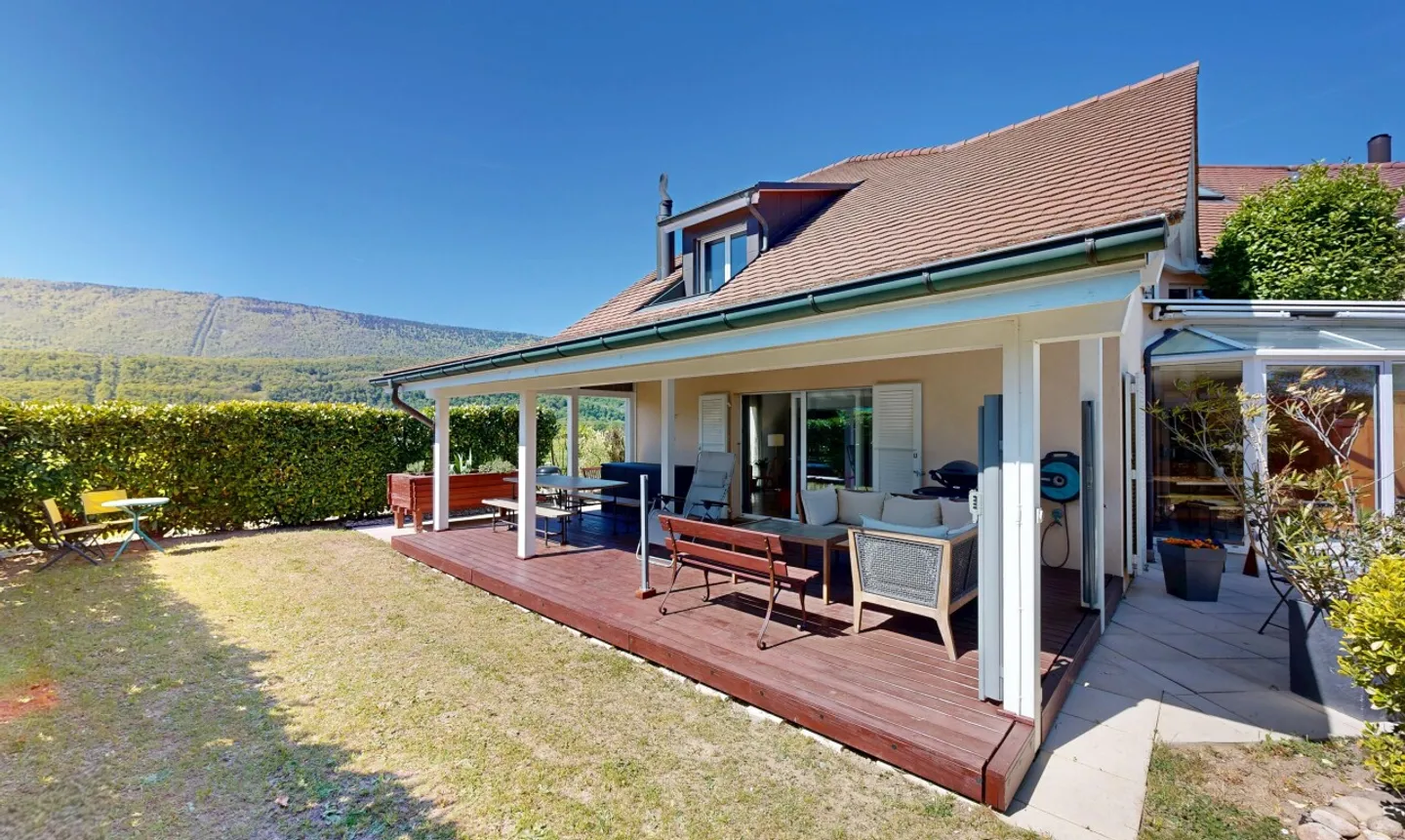Family House – 189 m², mountain view, garden and south exposure - Photo 8 of 13
