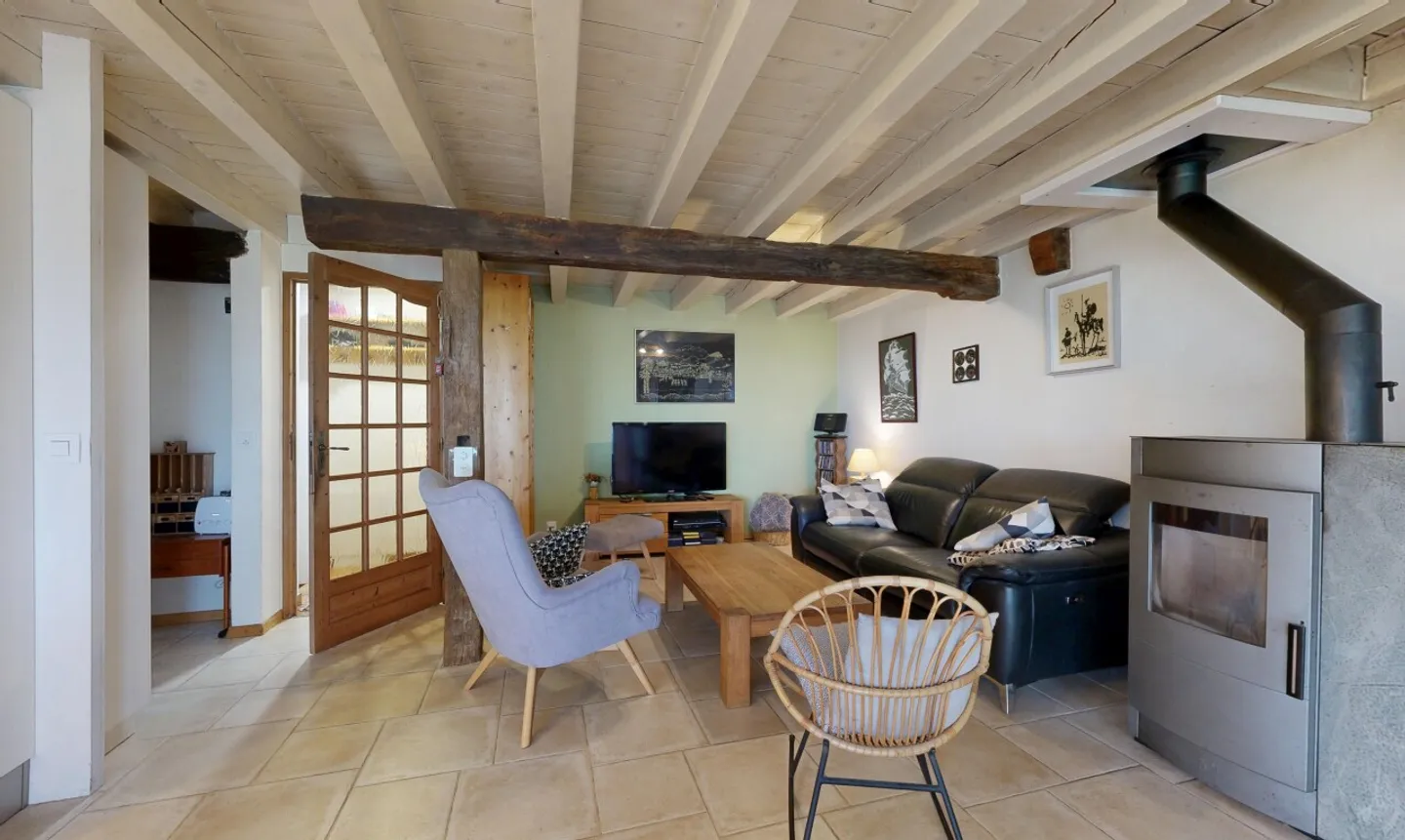 Renoviertes Doppelhaus in Penthéréaz! - Foto 4 von 11