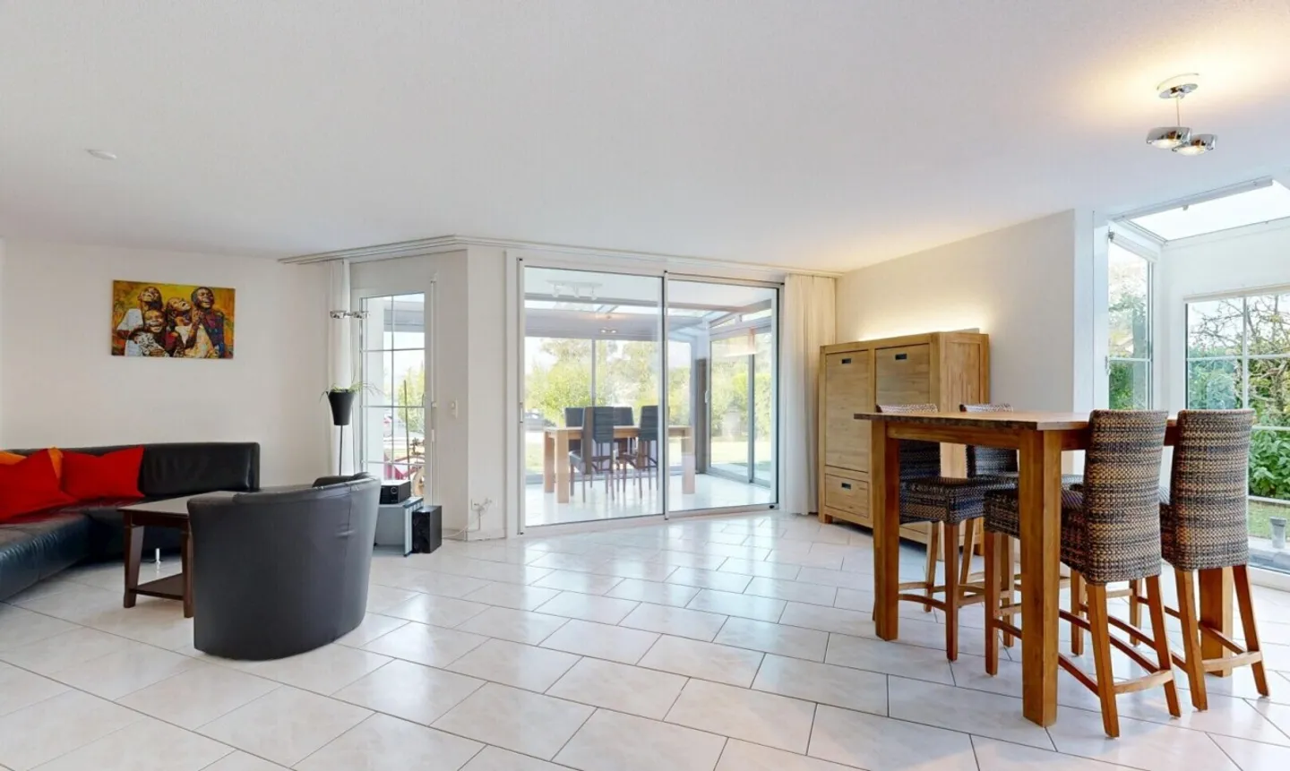 Well-maintained 6.5-room semi-detached house with large garden in Otelfingen - Photo 2 of 11