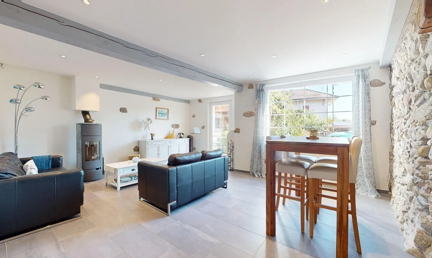 Magnificent fully renovated house with independent garden - Photo 5 of 13