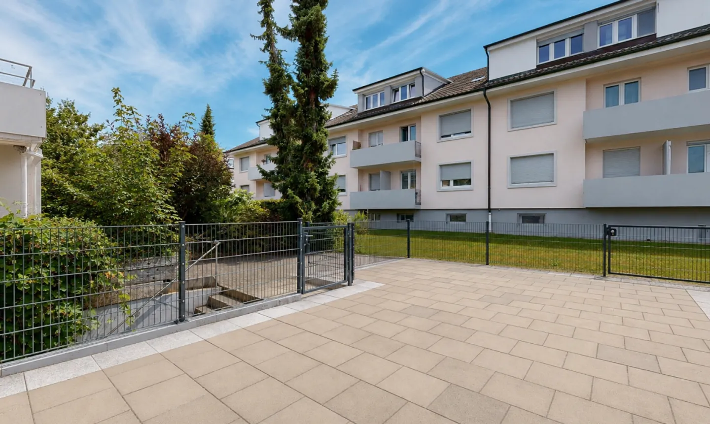 Gepflegtes 4.5-Zimmer Reiheneckhaus an familienfreundlicher Lage - Foto 4 von 11