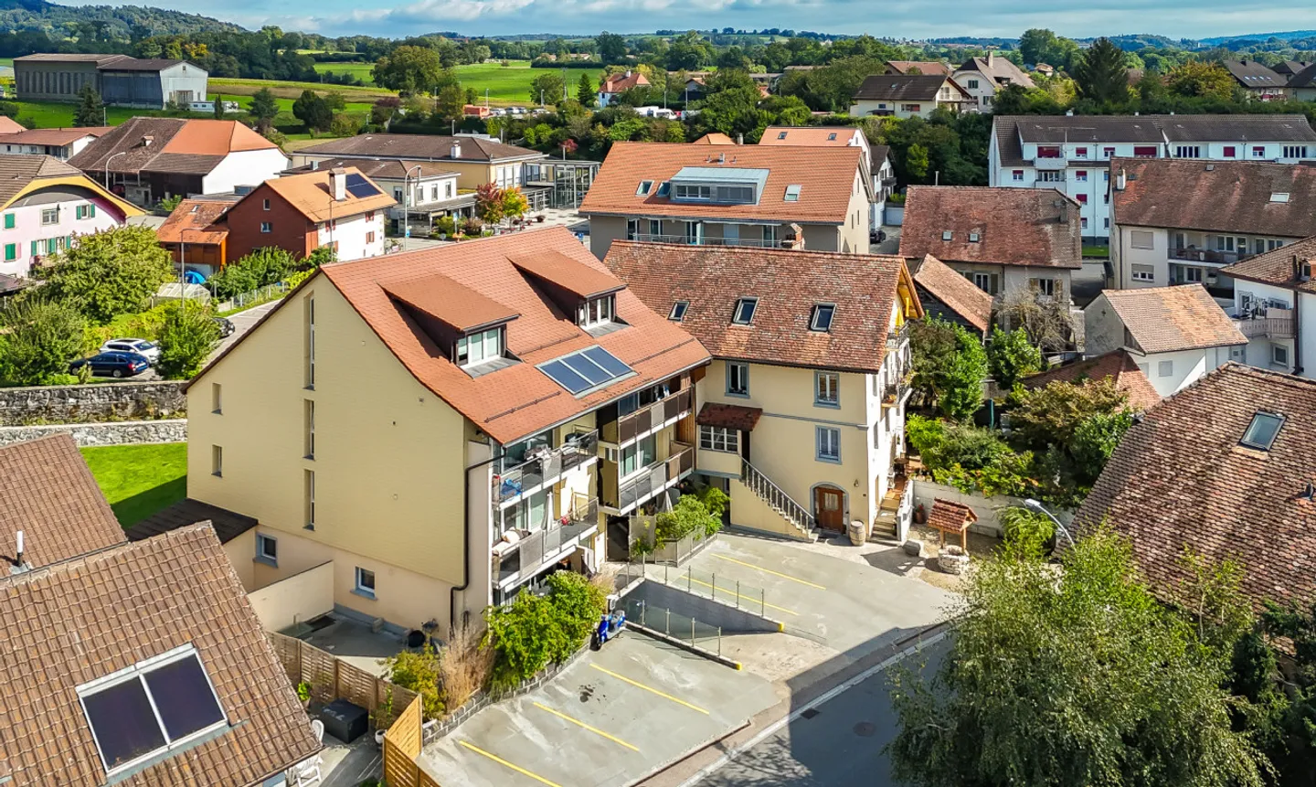 Renoviertes Ertragsgebäude mit 11 Wohnungen und Gewerbefläche! - Foto 5 von 13