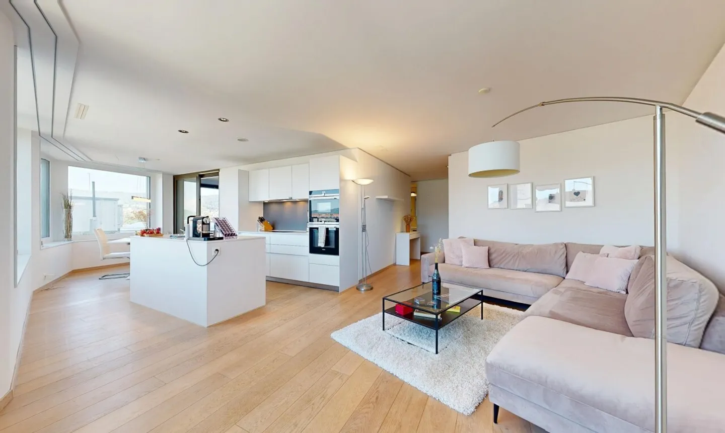 4.5 Zimmerwohnung im Limmattower mit Weitblick - Foto 2 di 11