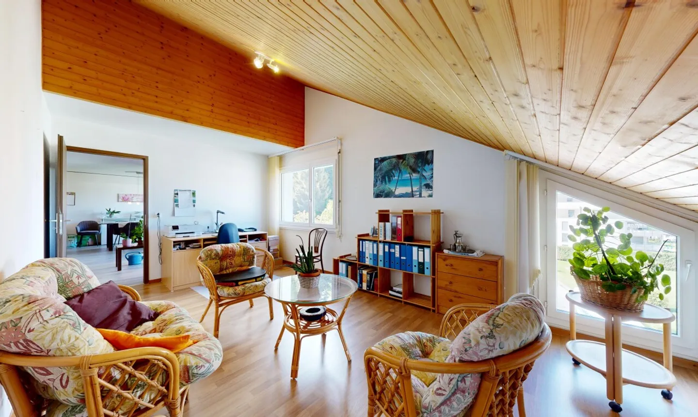 Appartamento familiare di 5,5 locali e 157 m² con camino e garage - Foto 7 di 11