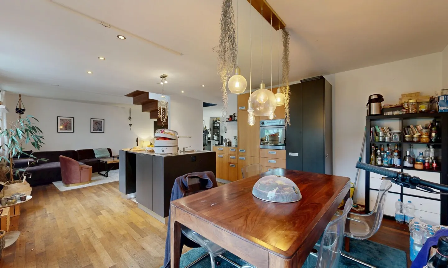 Casa con due loft e parcella separata accanto - Foto 1 di 11