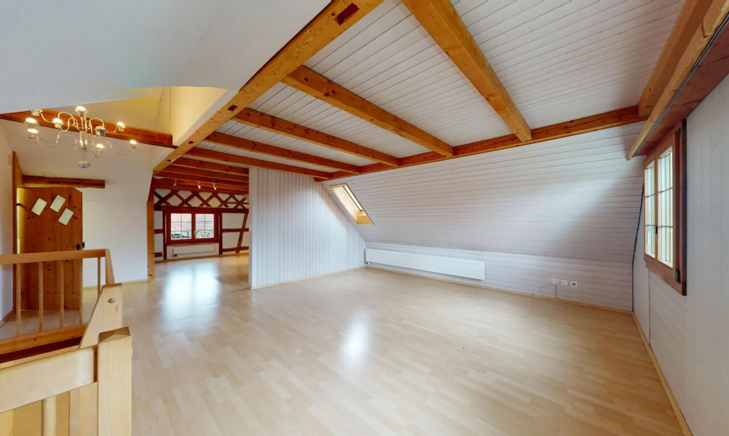 Raumwunder mit viel Charme und gemütlichem Garten - Foto 3 von 13