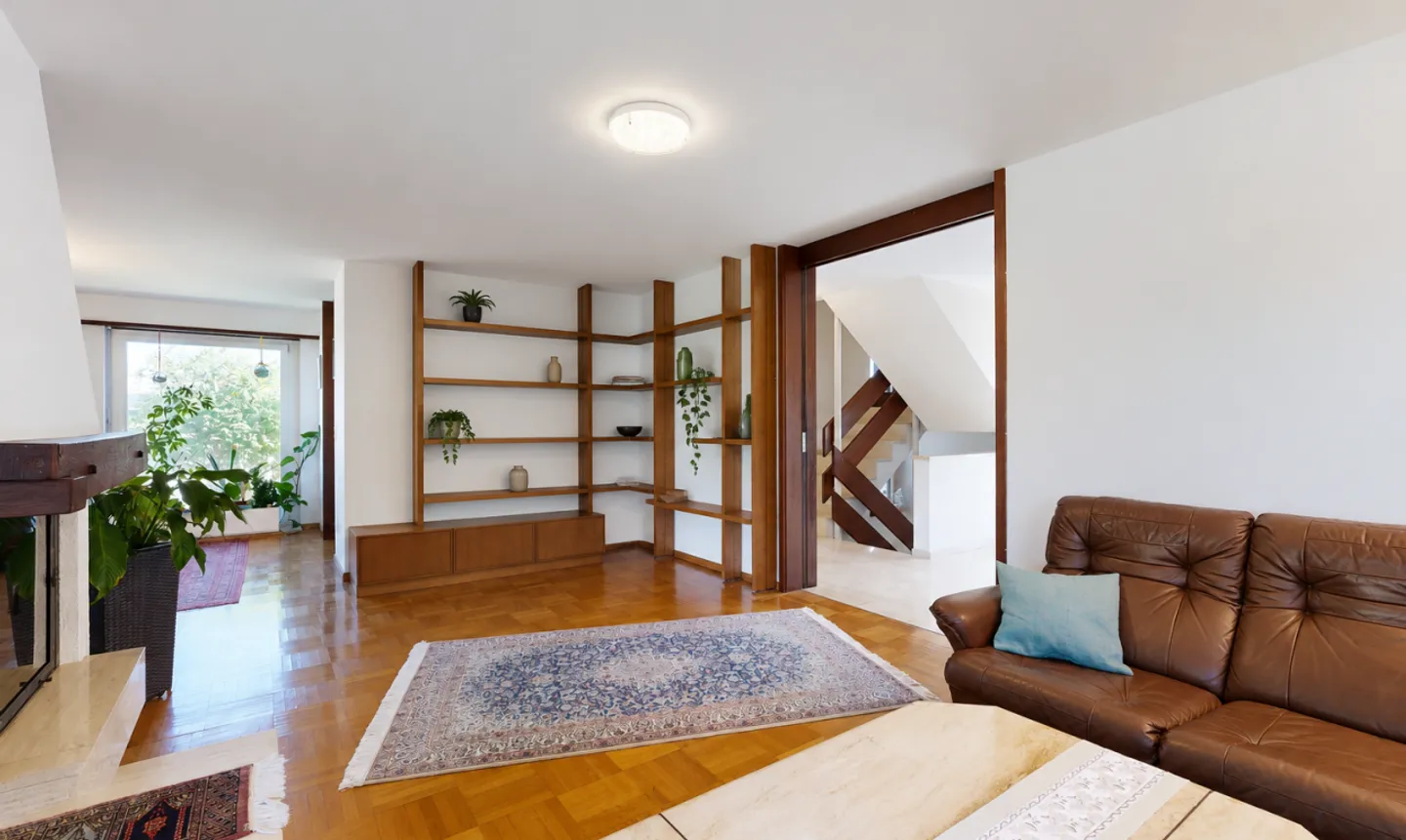 Spacious 6.5-room detached house on the edge of the building zone (on building lease) - Photo 3 of 11