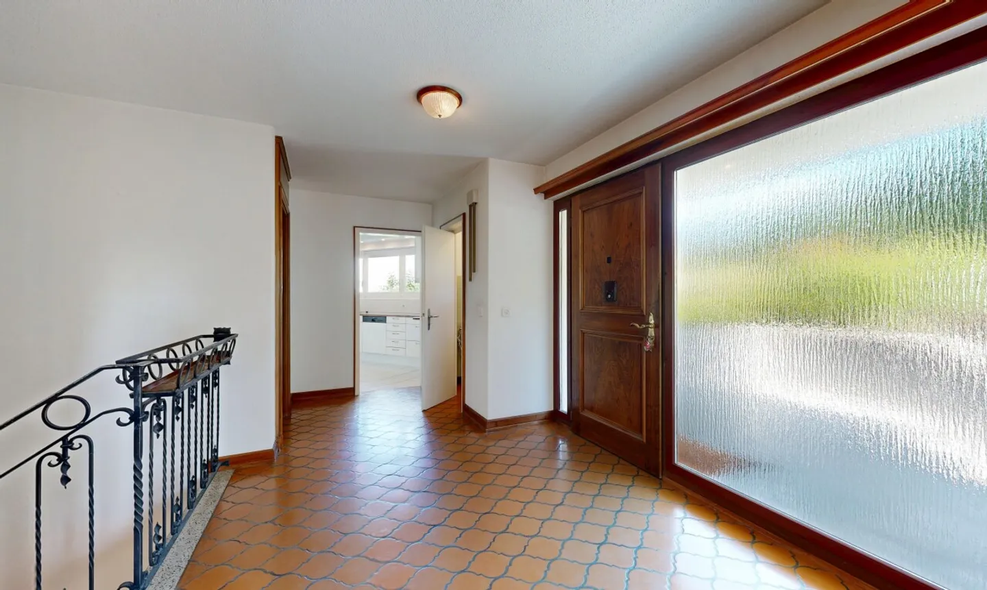 Grosszügiges 6.5-Zimmer-Einfamilienhaus mit grossem Garten - Photo 4 of 11
